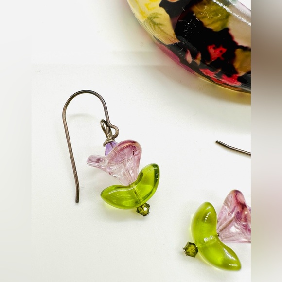 Vintage Tulip Glass Earrings & Floral bracelet - Picture 3 of 8
